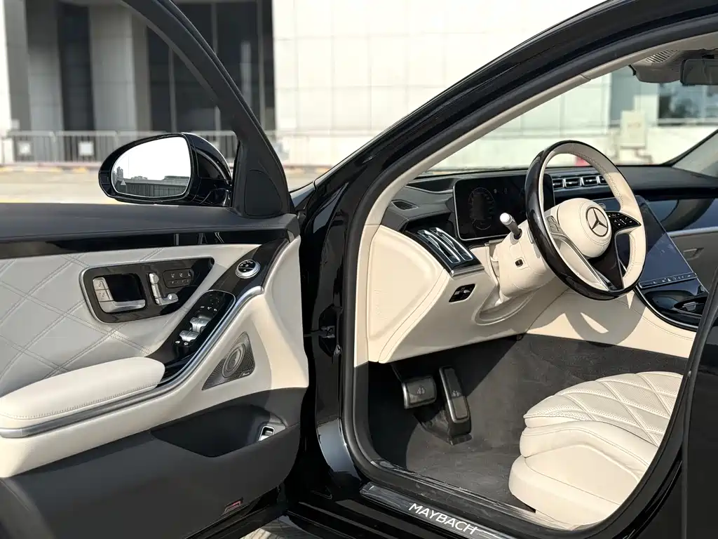 Mercedes-Benz Maybach S-Класс 2025