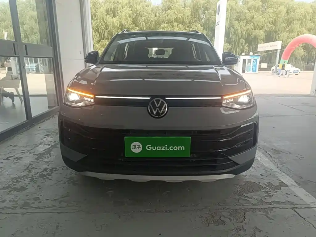 Volkswagen Tharu 2025