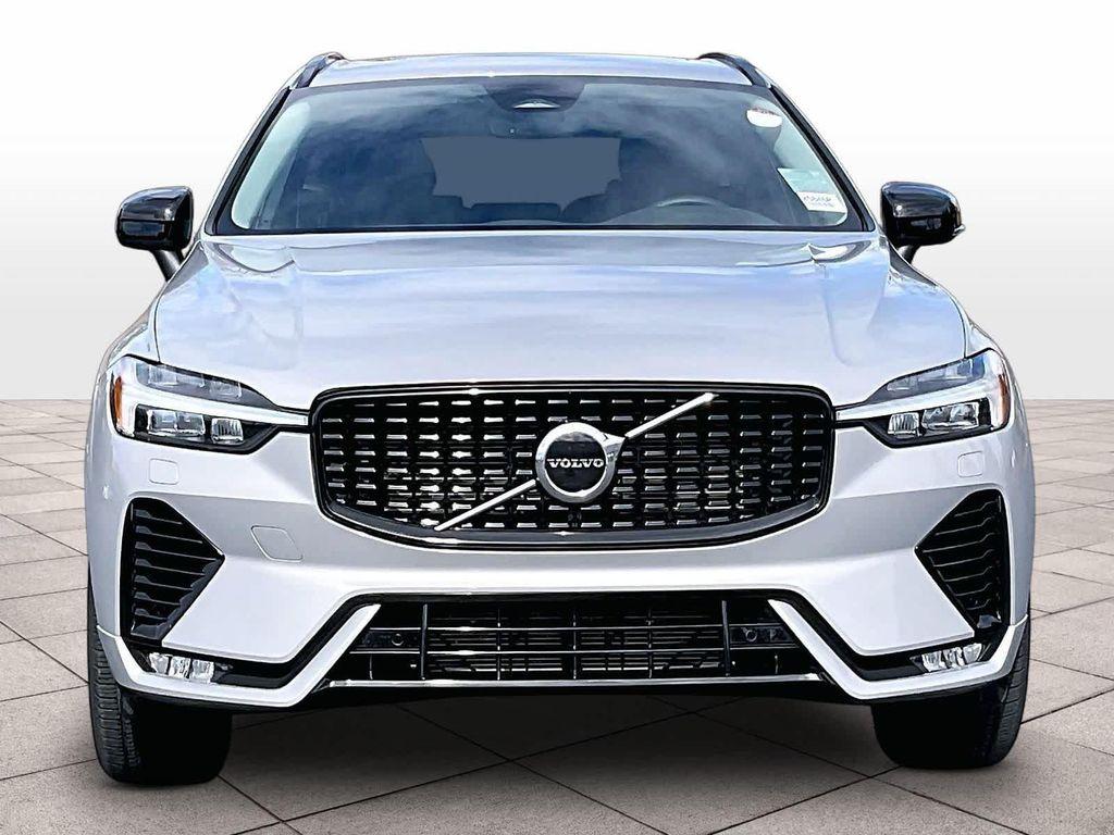 Volvo XC60 2025