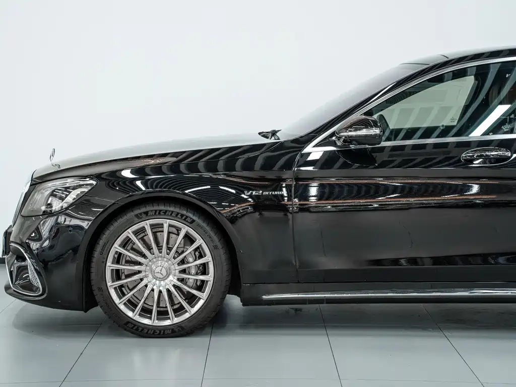 Mercedes-Benz S-Класс 2020