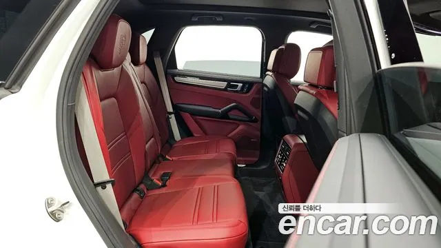 Porsche Cayenne 2023