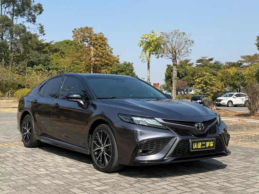 Toyota Camry 2022