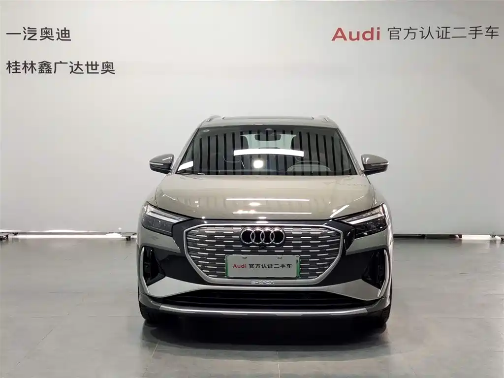 Audi Q4 e-tron 2025