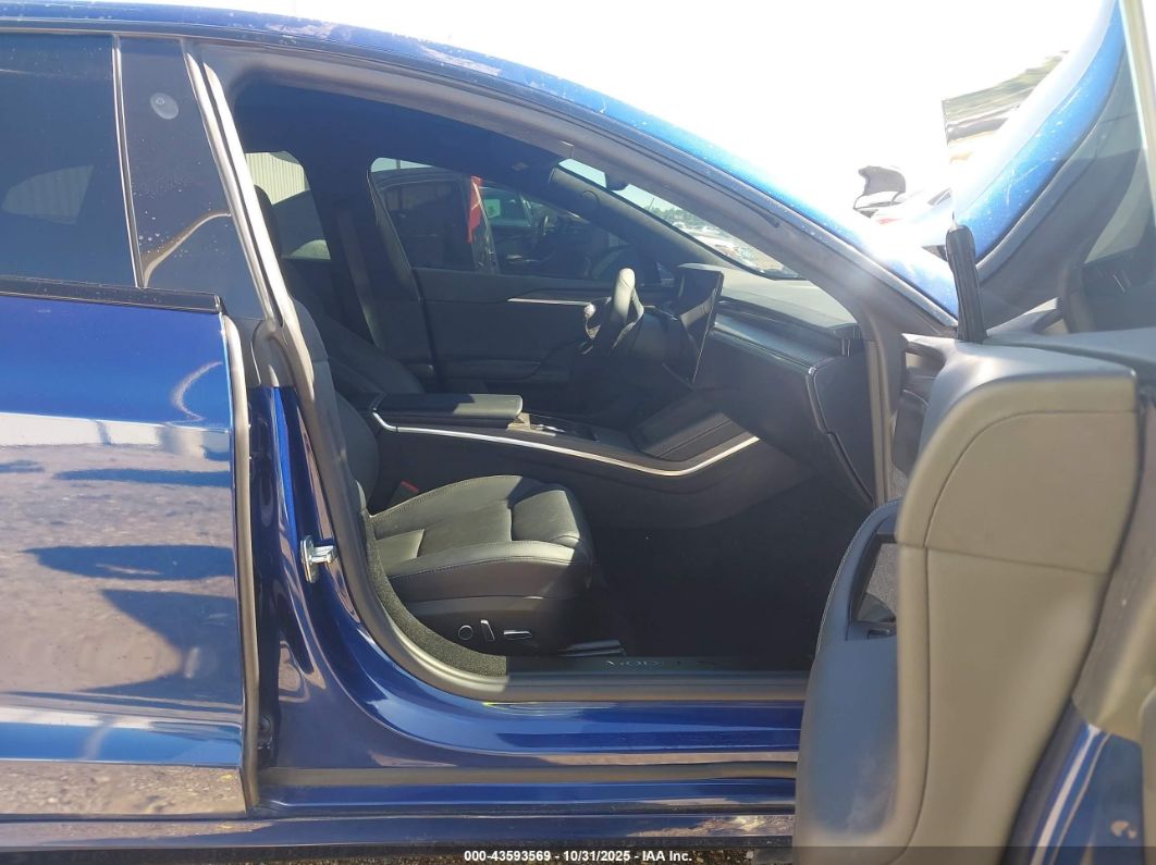Tesla Model S 2021