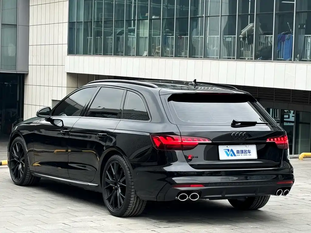 Audi S4 2024