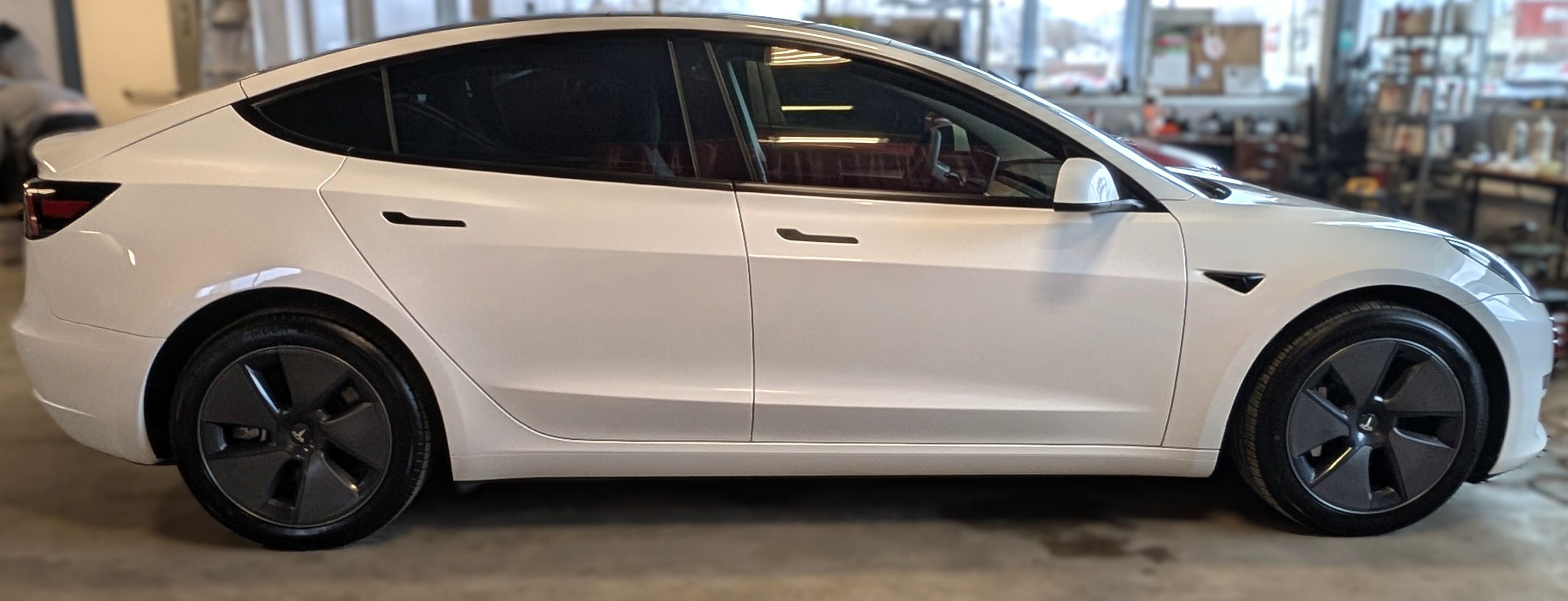 Tesla Model 3 2023