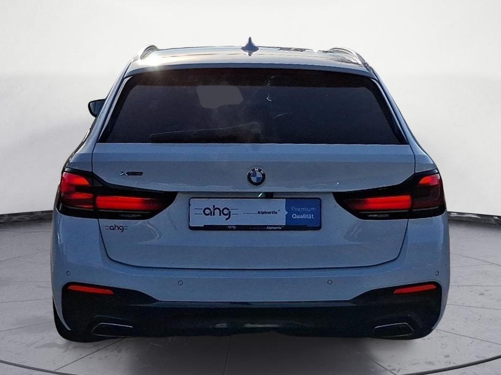 BMW 540 2023