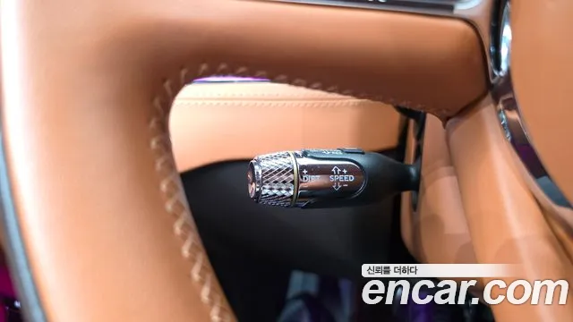 Bentley Continental 2021
