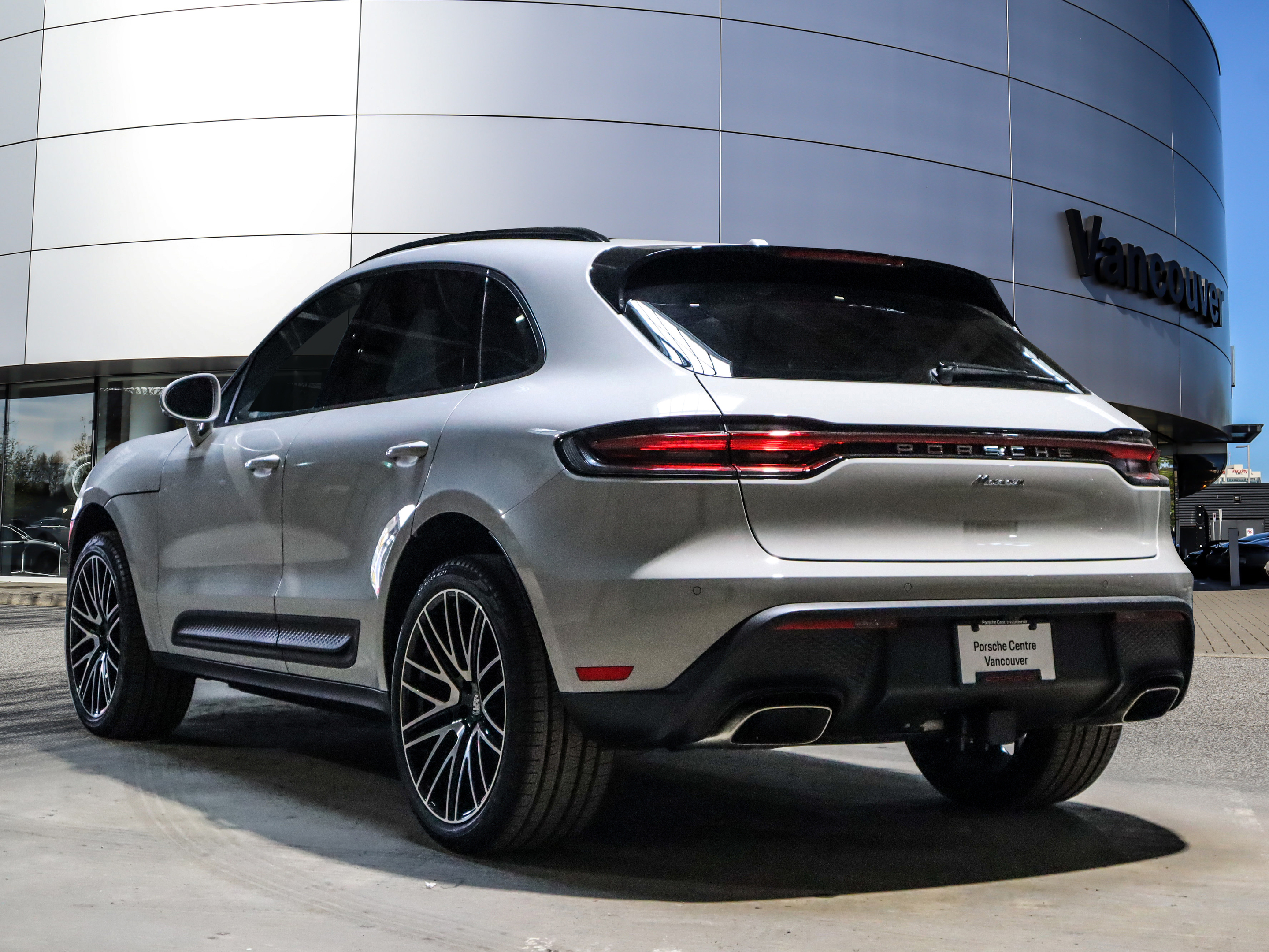 Porsche Macan 2025
