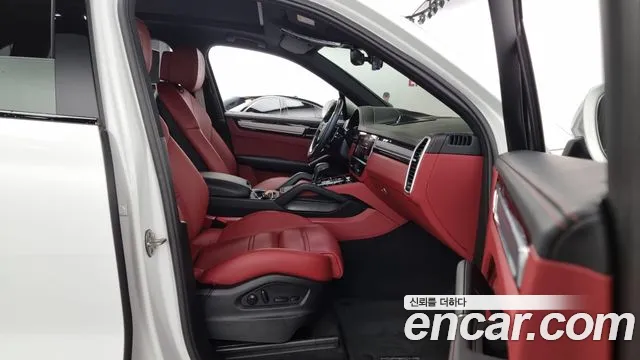 Porsche Cayenne 2023