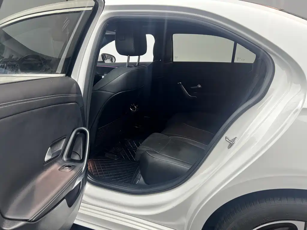 Mercedes-Benz A-Класс 2022