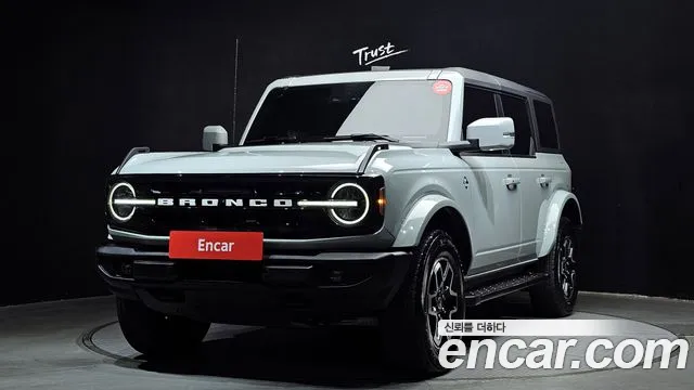 Ford Bronco 2023