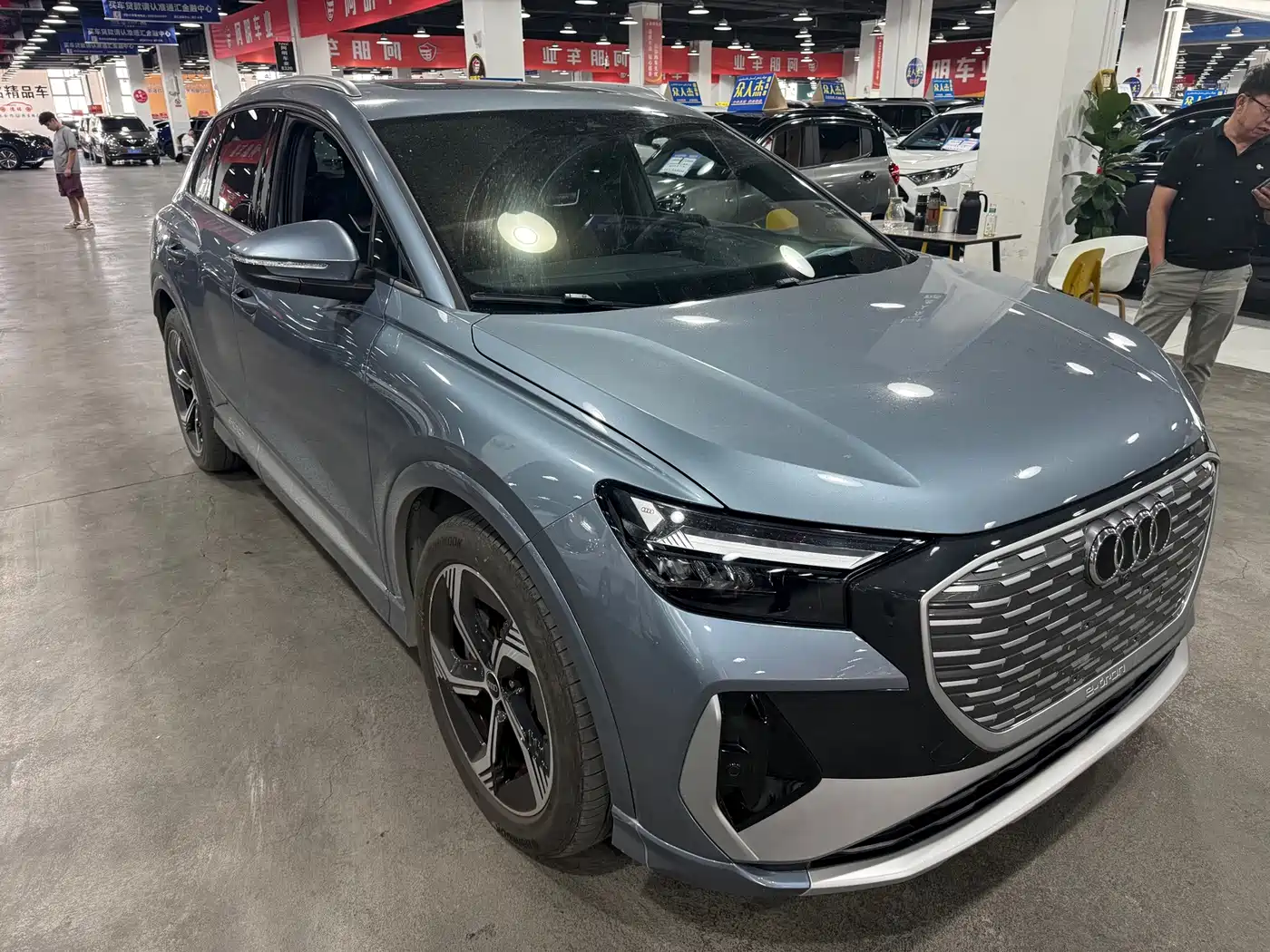 Audi Q4 e-tron 2024