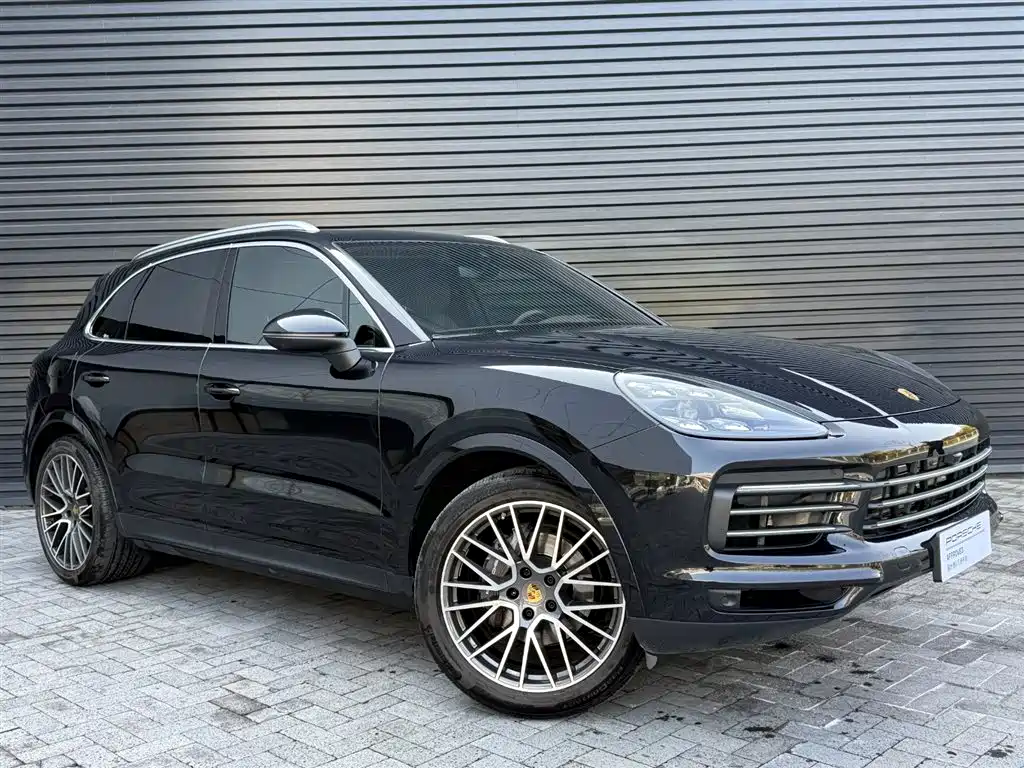 Porsche Cayenne 2021