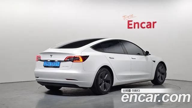 Tesla Model 3 2022