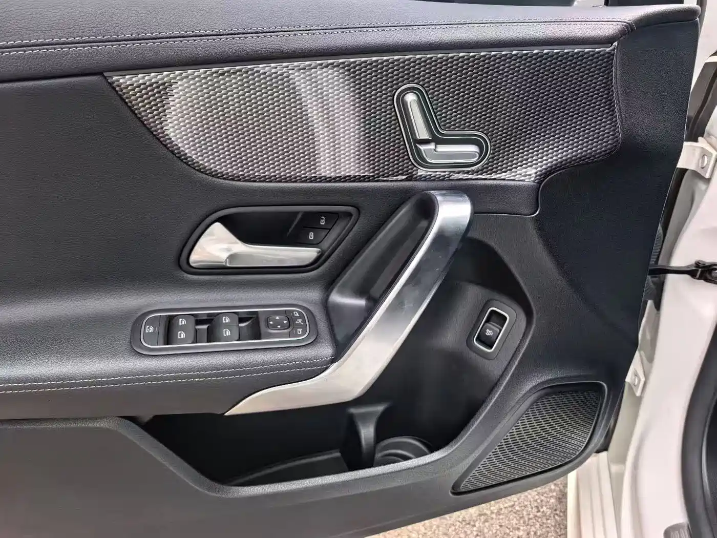 Mercedes-Benz A-Класс 2021