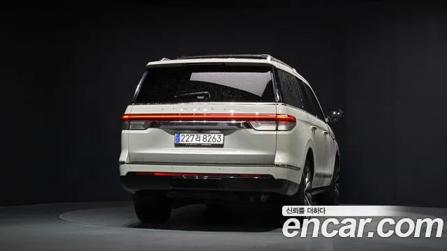 Lincoln Navigator 2022