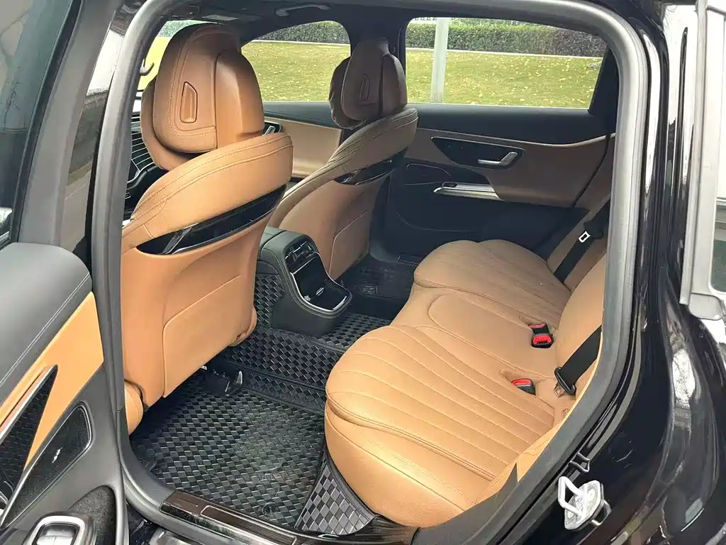 Mercedes-Benz E-Класс 2024