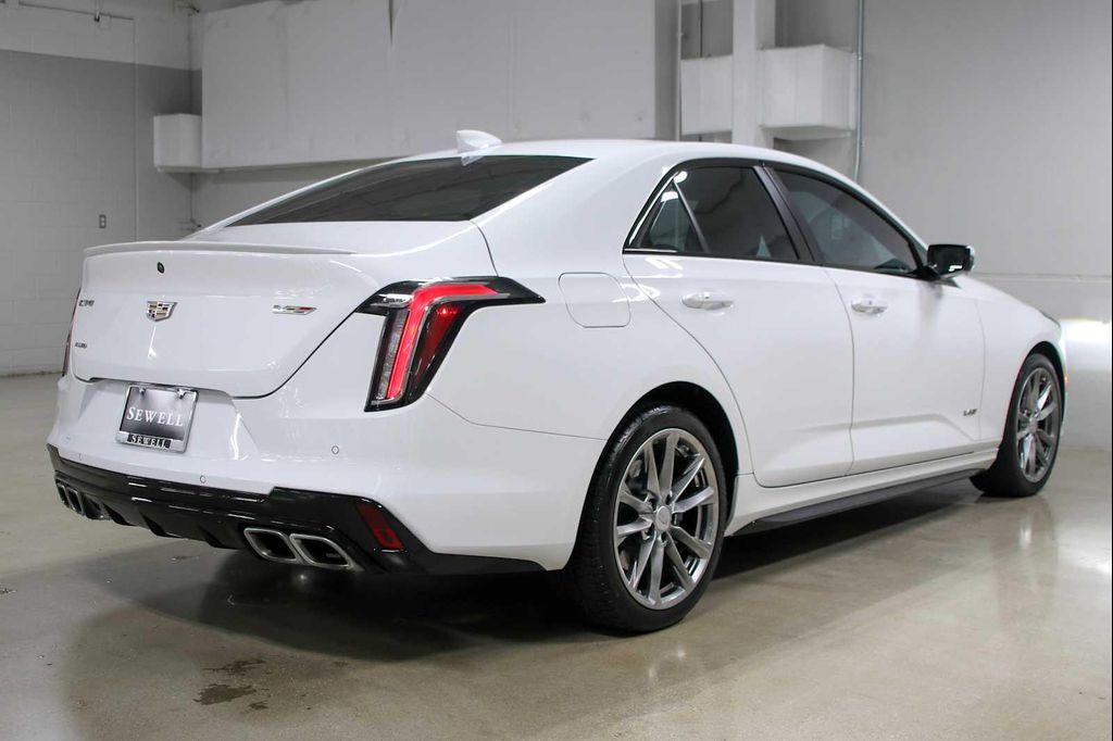 Cadillac CT4-V 2024