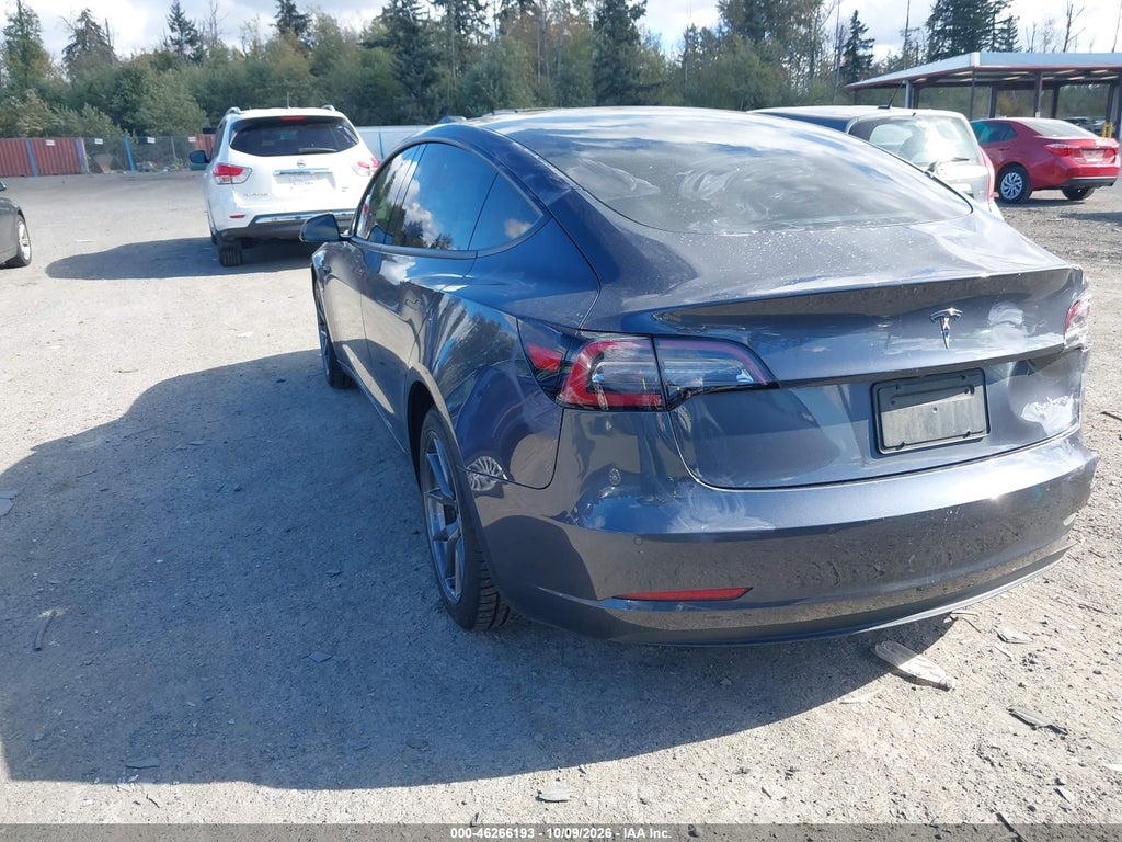 Tesla Model 3 2022