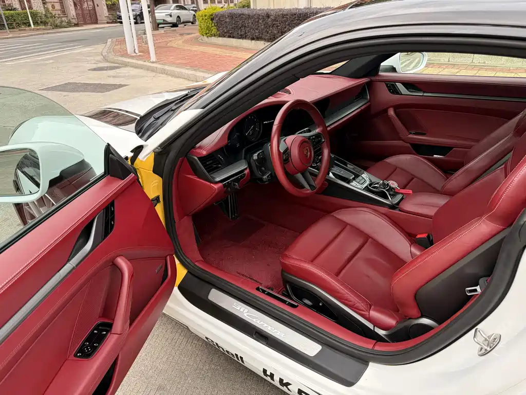 Porsche 911 2021