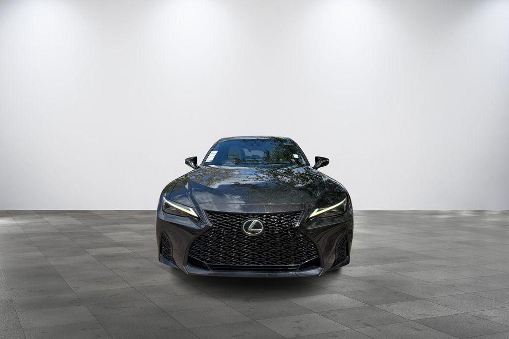 Lexus IS 2021