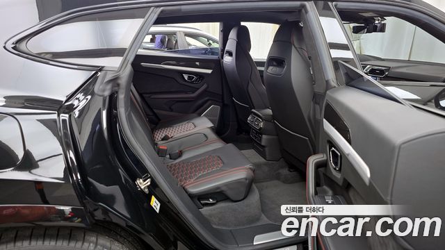 Lamborghini Urus 2021