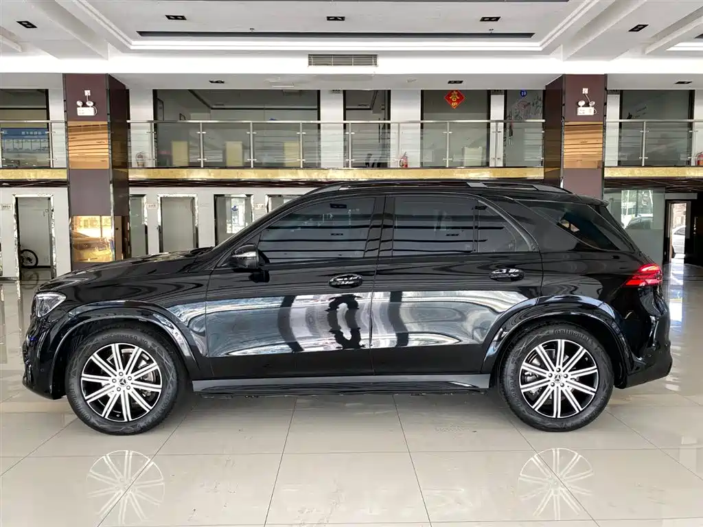 Mercedes-Benz GLE 2025