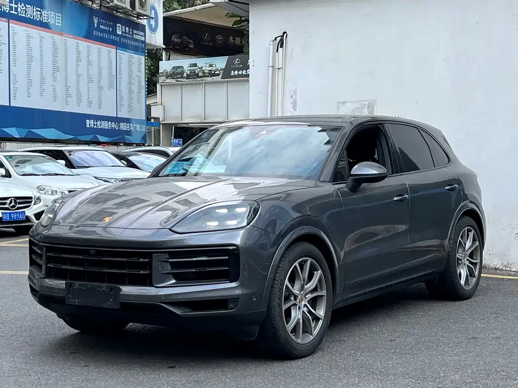 Porsche Cayenne 2024