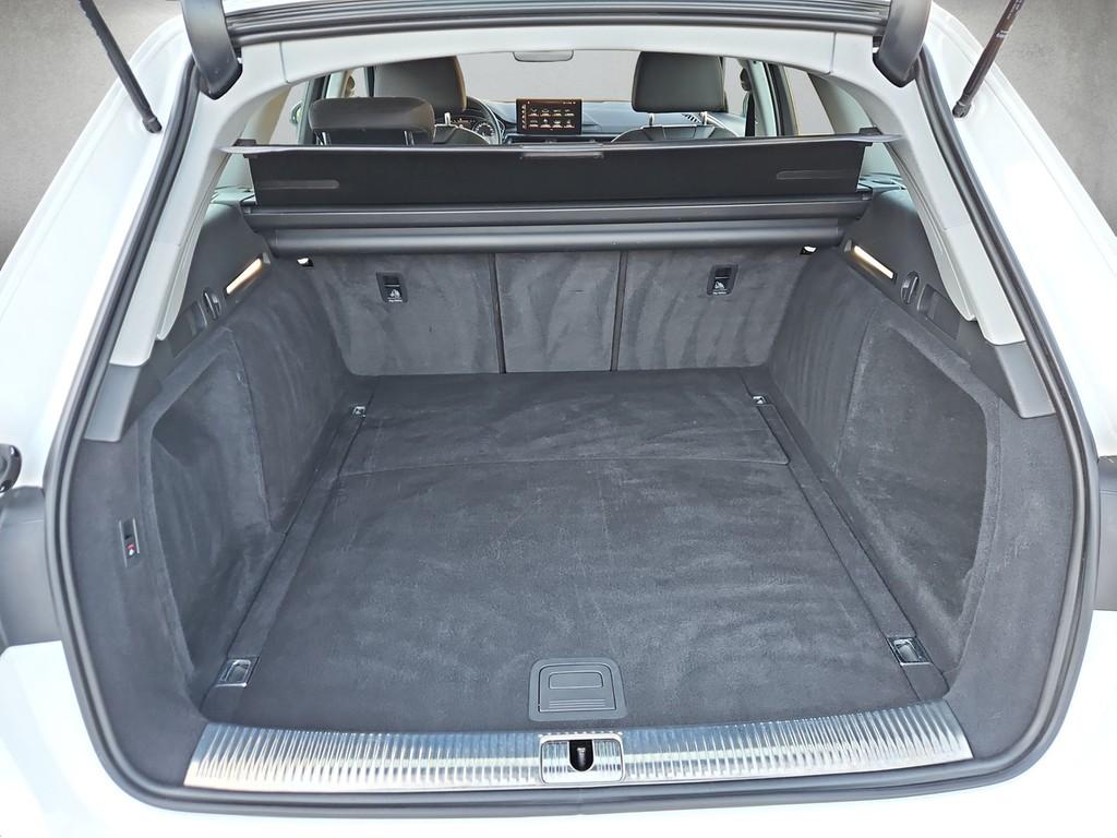 Audi A4 2023