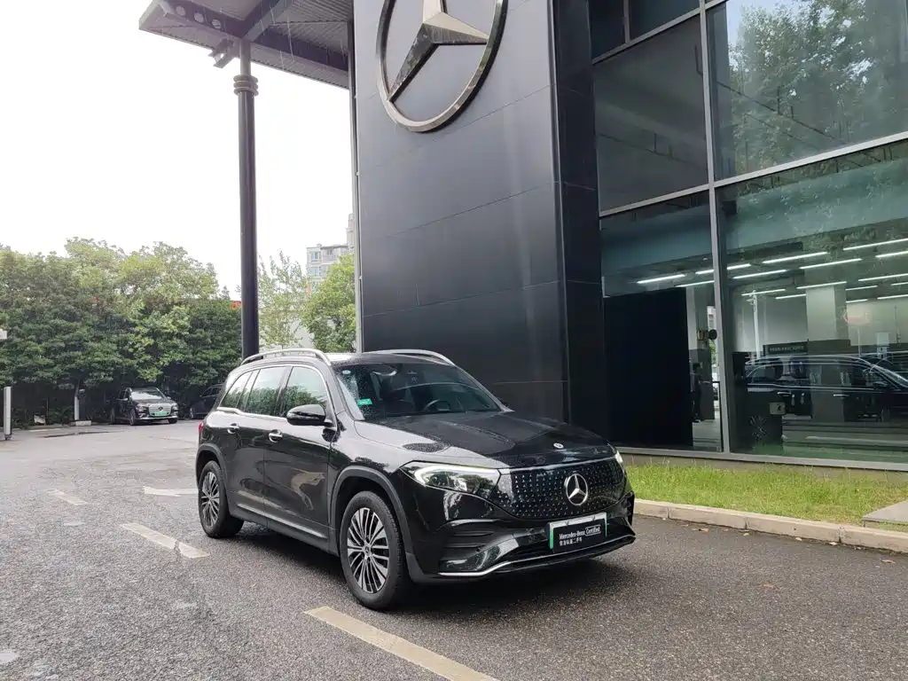 Mercedes-Benz EQB 2026