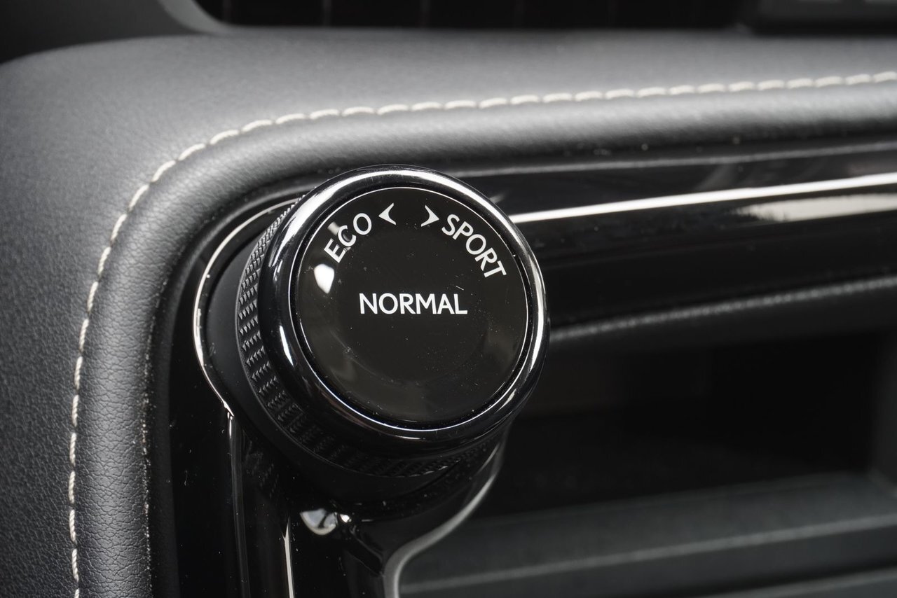 Lexus NX 2025