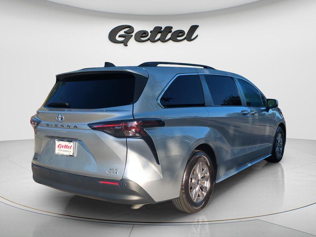 Toyota Sienna 2024