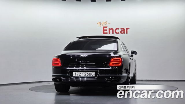Bentley Flying Spur 2023