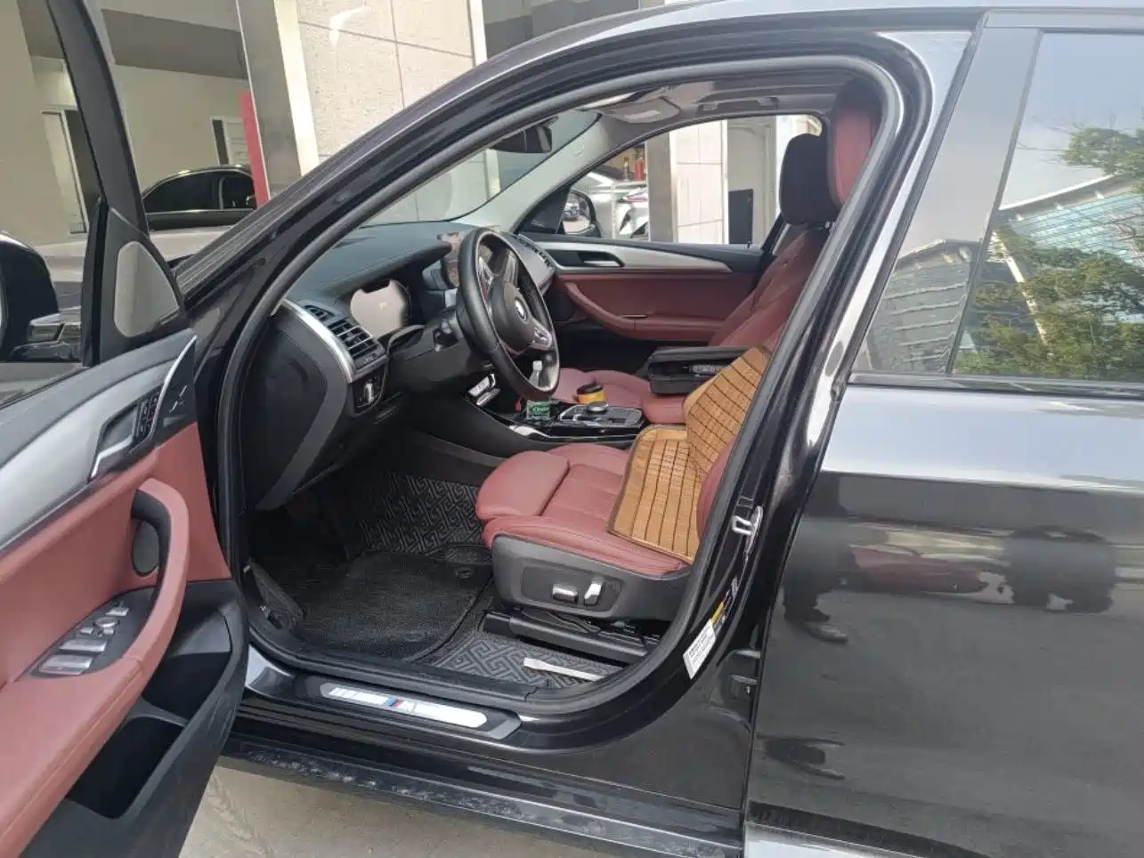 BMW iX3 2023