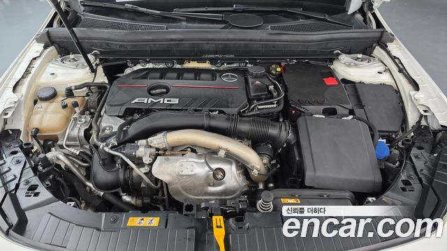 Mercedes-Benz GLB 2021