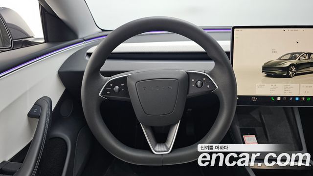 Tesla Model 3 2024