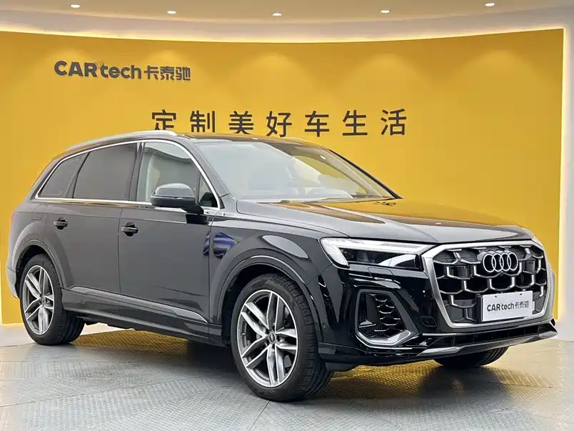 Audi Q7 2025