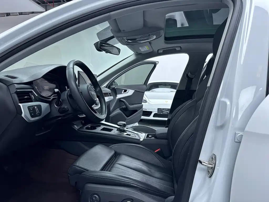 Audi A4 2024
