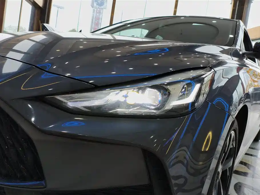 MG MG5 2023