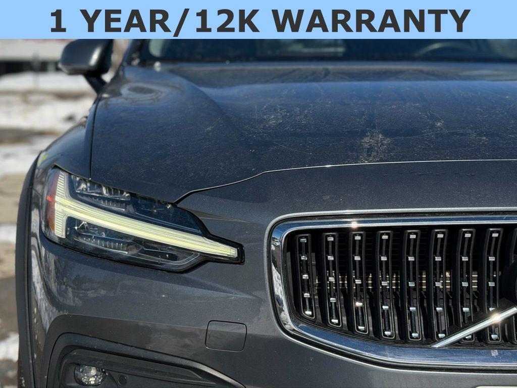 Volvo V60 Cross Country 2021
