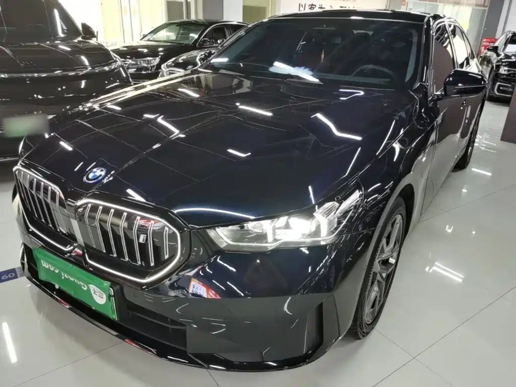 BMW i5 2024