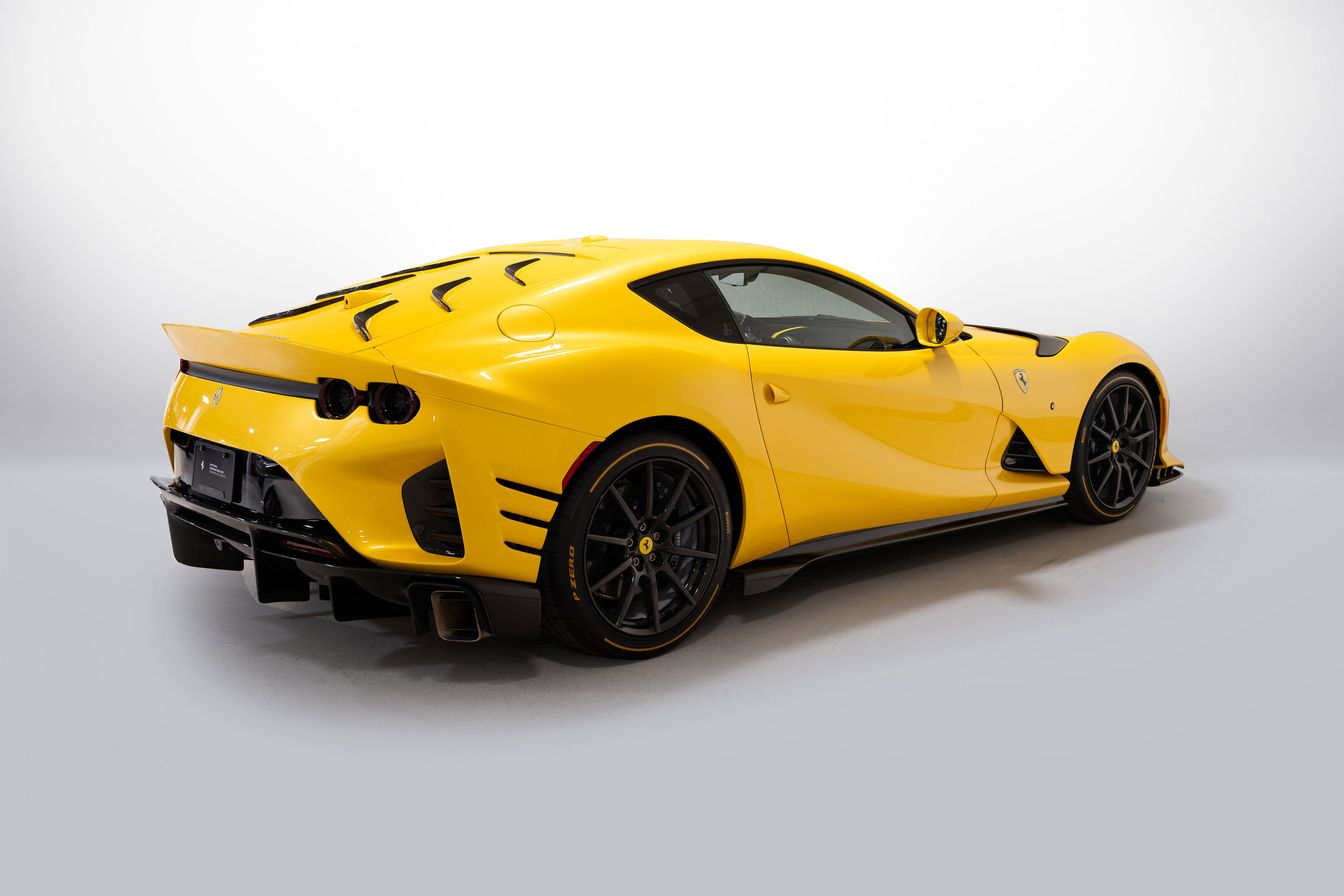 Ferrari 812 2022
