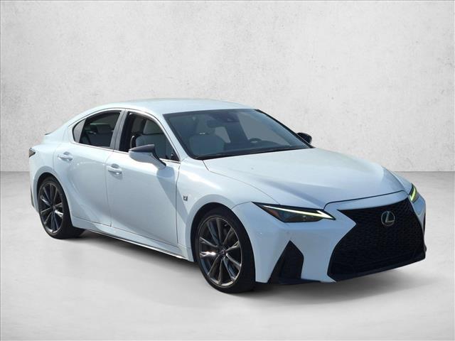 Lexus IS 2021