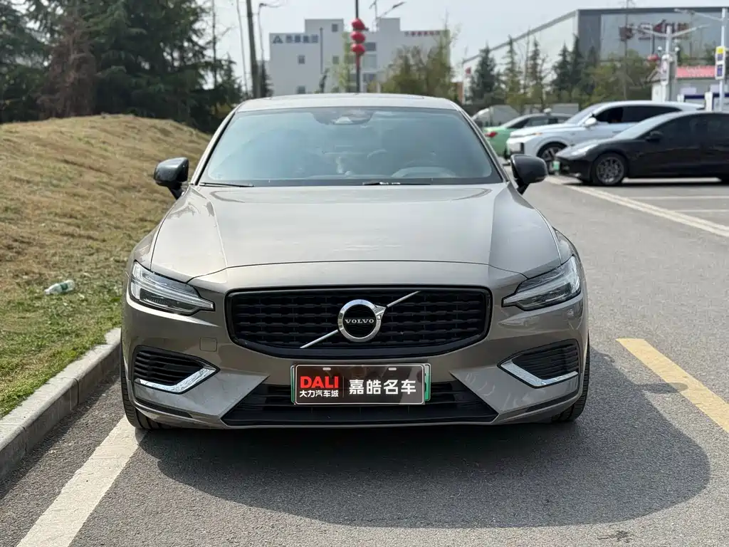 Volvo S60 2021