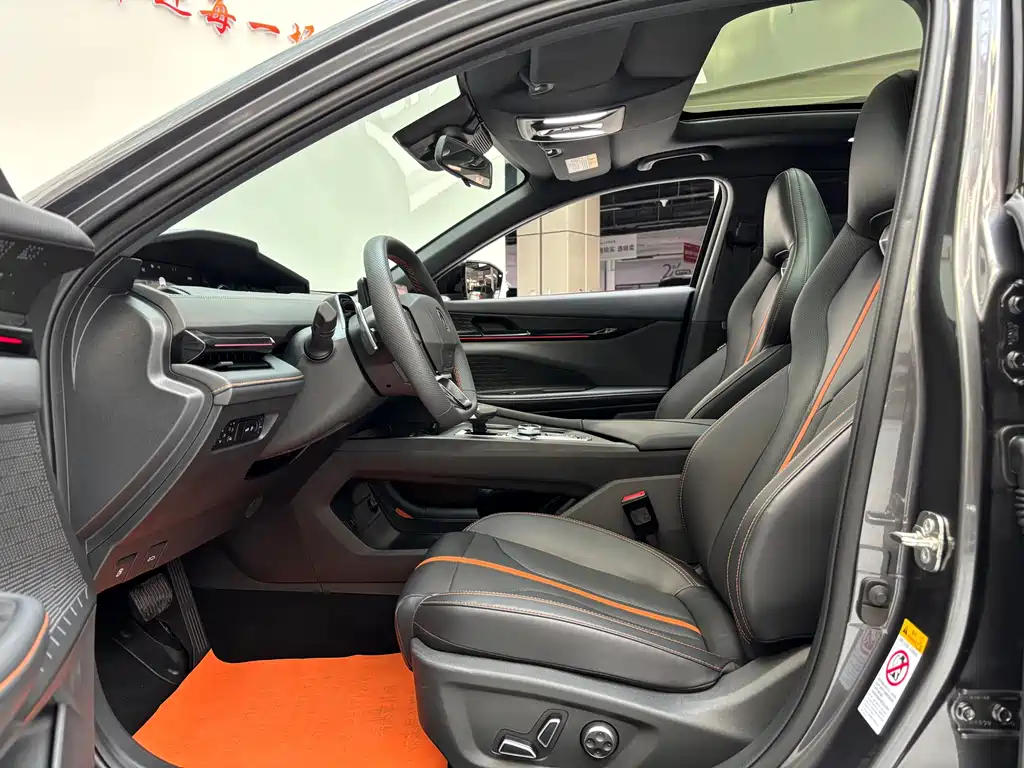 Changan UNI-V 2024