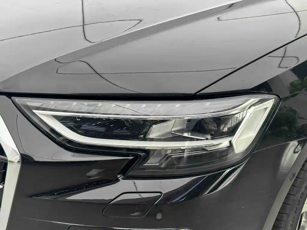 Audi A8 2023