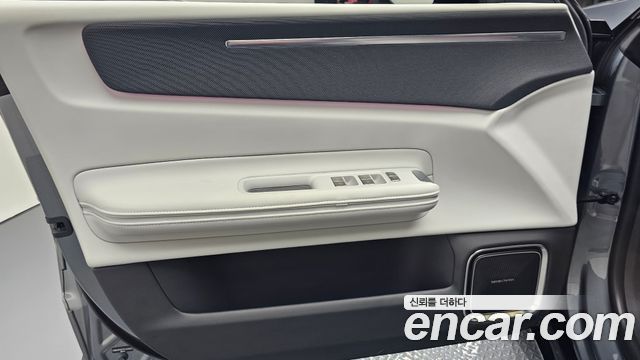 Polestar 4 2025