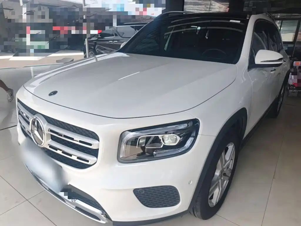 Mercedes-Benz GLB 2023