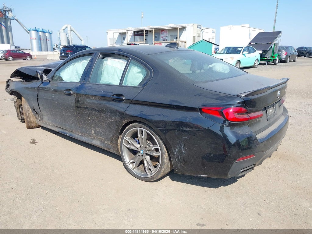 BMW M550 2022